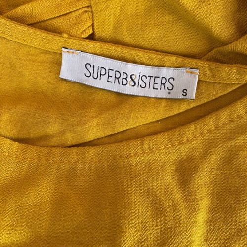 Linen set new yellow with short-sleeve top and high-waisted pants