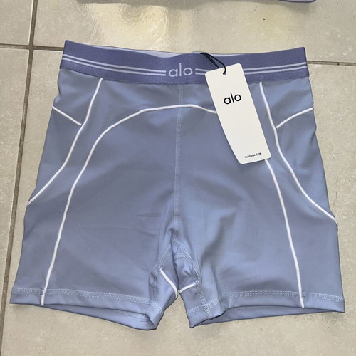 Alo Yoga summer set new with tags, blue, size M