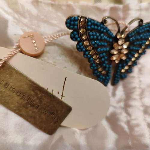 Designer ring with butterfly-shaped stones new