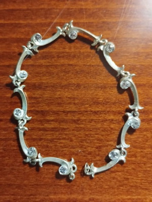 Silver bracelet with rhinestones like new