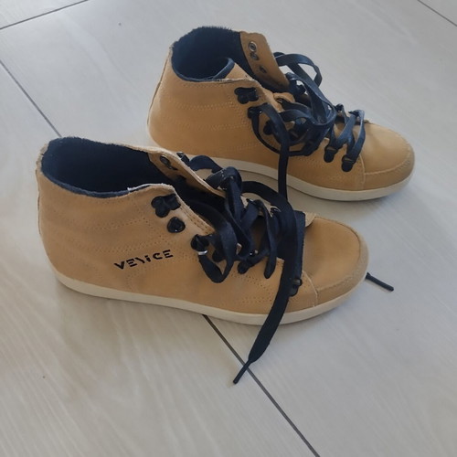 Sneaker ankle boots size 36 like new, suede fabric