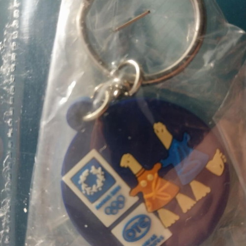Athens 2004 Olympic Games memorabilia like new, pack of 30 items