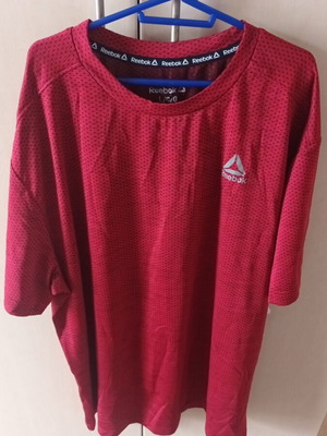 Reebok T shirt new, size M