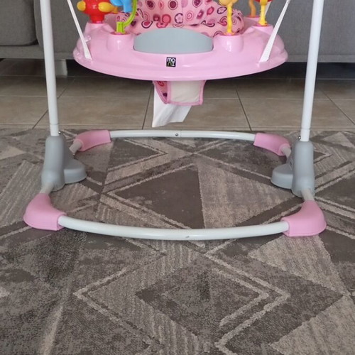 Jumberoo Moni like new with rotating seat and music