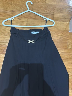 Toi&Moi black skirt XS like new
