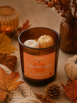 Pumpkin spice candle handmade