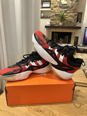 Adidas Trae Unlimited 2 Low αθλητικά παπούτσια σαν καινούργιο, μέγεθος 44