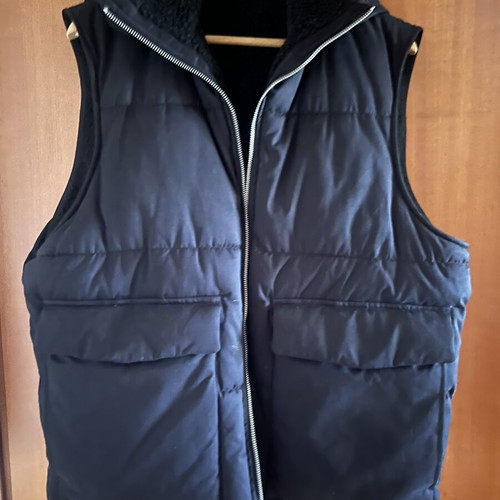 Zara men's black sleeveless vest, size M