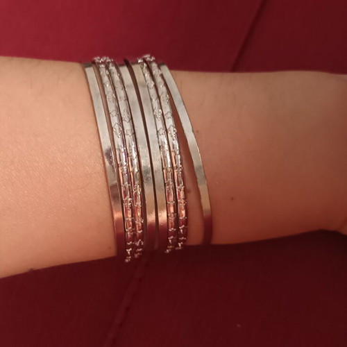 Bracelet set 8 pieces new, handcuff style