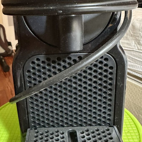 Espresso Nespresso De'Longhi Inissia coffee machine used