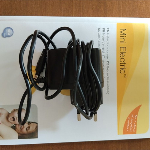 Medela Mini Electric breast pump like new