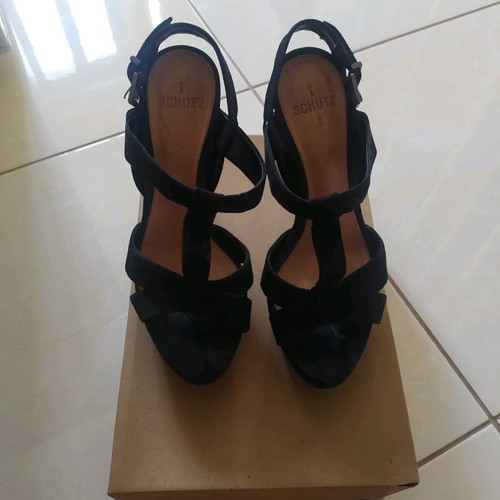 Schutz black suede sandals used, heel height 12cm, platform 3cm, size 37