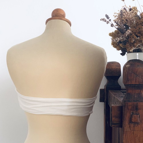 Ioanna Kourbela white elastic top, size M-L
