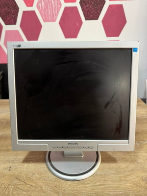 Philips 170S 17" LCD Monitor used, 1280×1024 resolution, VGA