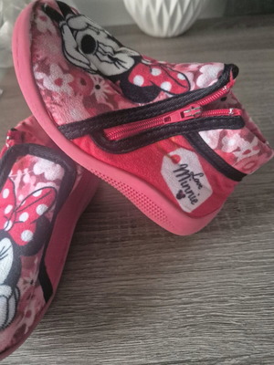 Slippers size 25 used in very good condition