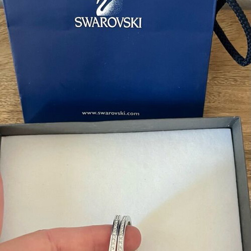 Swarovski Hoop Earrings new with Pavé Crystals