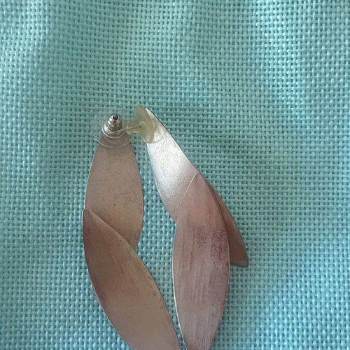Modern silver leaf design dangling earrings like new
