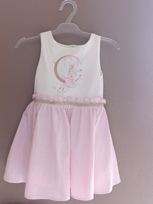 Orchestra dress for 4-year-old girl like new, white and pink