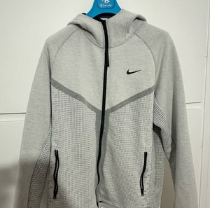 Nike tech fleece