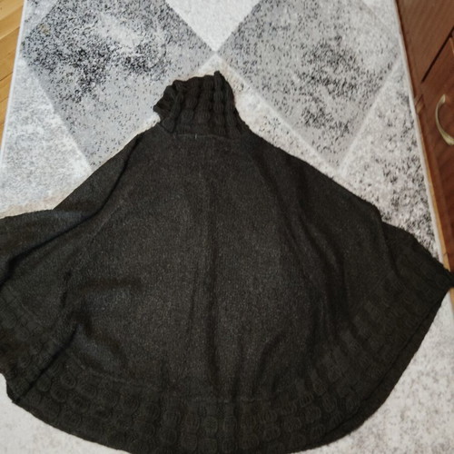 Dark brown women's poncho new