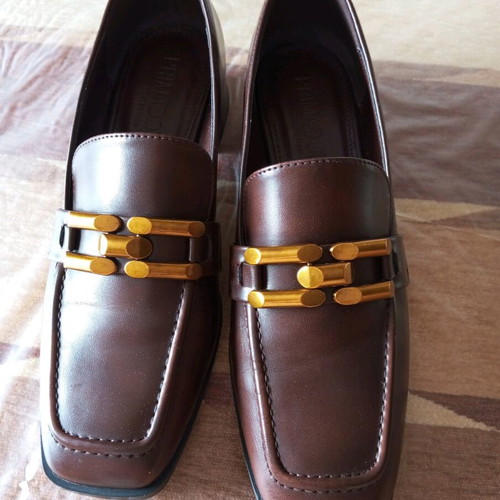 Brown pumps like new, 4cm heel, size 38