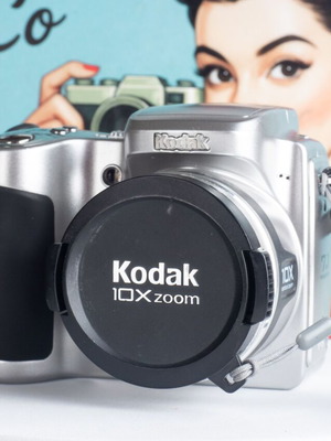 Kodak EasyShare Z710 camera used with 2GB SD card
