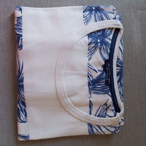 Calliope Man floral print T-shirt, blue and white, size Small