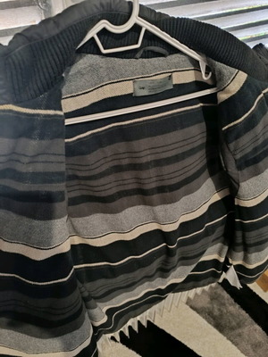 Gap sleeveless jacket used, size Large