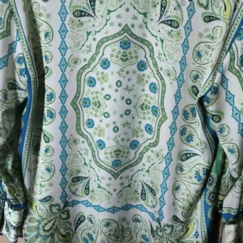 Zara women's shirt like new, colorful, fits small-medium