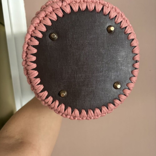 Handmade women's bag with horn handles, like new, pink