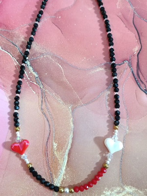 Necklace 875 new, black and red