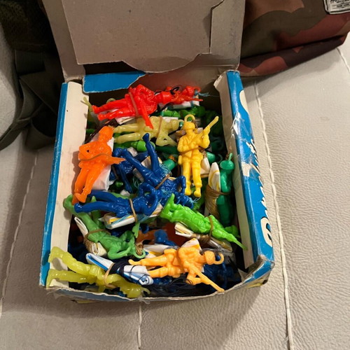 Parachute jumpers 70s-80s new pack of 65 with box