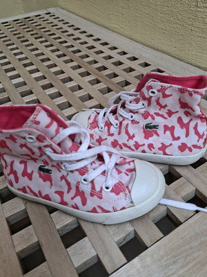 Lacoste boots used pink size 25 for girls
