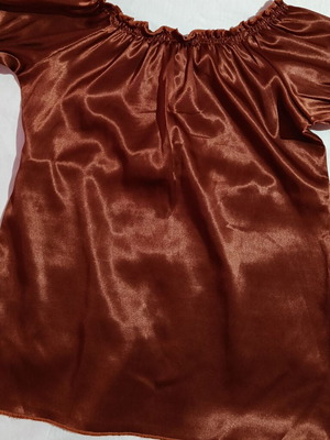 Satin Off-Shoulder Blouse Chaton like new, brown, size S