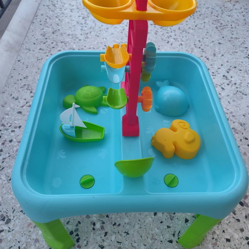 Children's sand and water play table