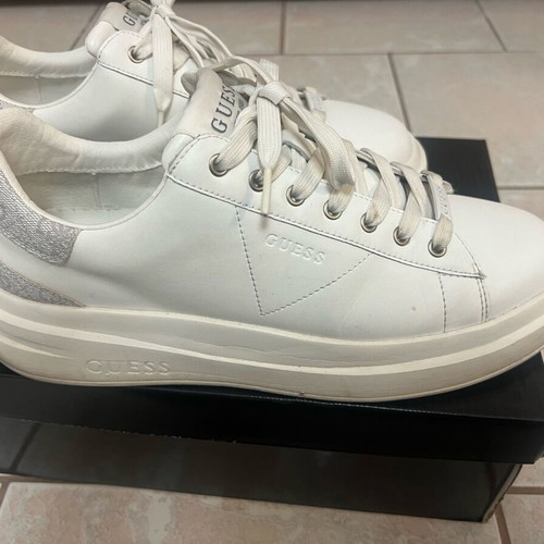 Guess men's sneaker 43 like new, white