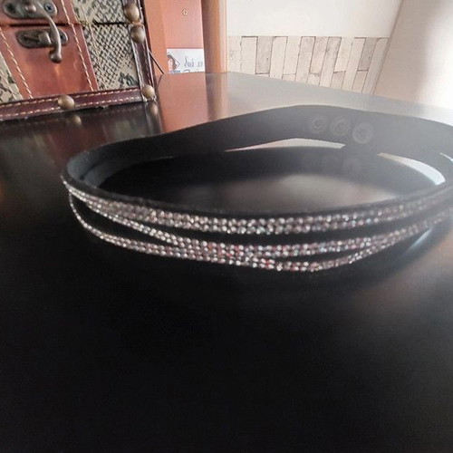 Tsoker necklace black velvet triple with strass like new