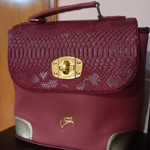 Veta backpack burgundy like new