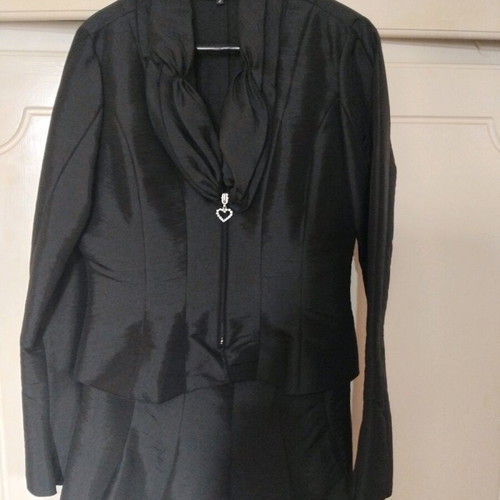 Women's blazer size 2 like new