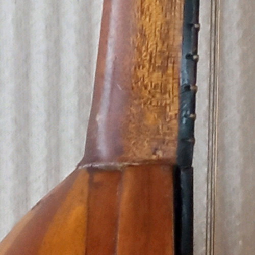 Handmade baglamas refurbished from Tsonidis luthier workshop