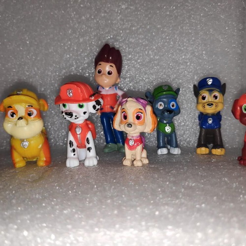 Paw Patrol collectible figures set of 12 like new