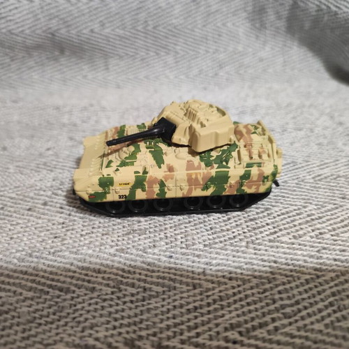Matchbox battle tanks set of 4 used, 7 cm each