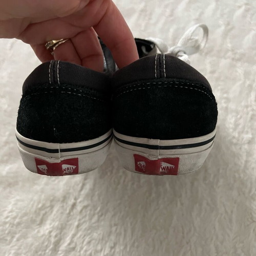 Vans athletic shoes used, size 40, black and white