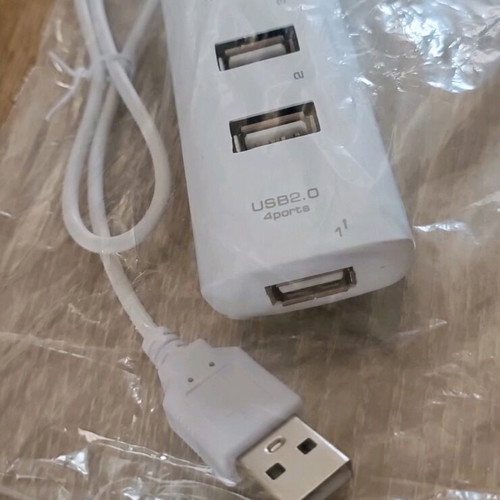 USB Hub 2.0 with 4 Ports new
