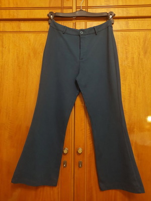 Helmi teal pants like new, size L
