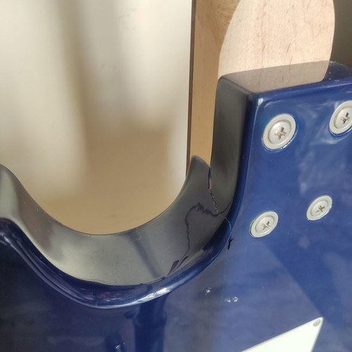 Ashton electric guitar used with stand and case