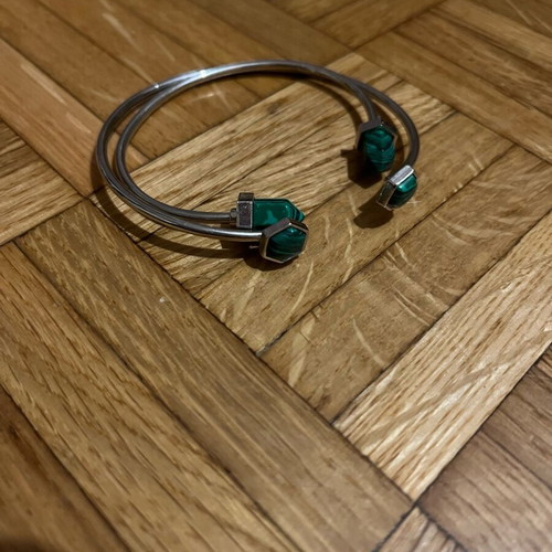 Jewelry set used in very good condition, black and silver