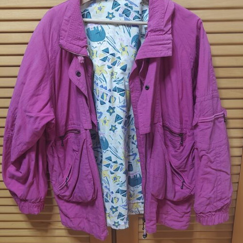 Vintage oversized jacket fuchsia color with printed lining used