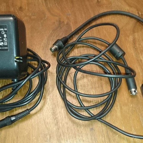 Sega Mega Drive II used console with two controllers and NBA LIVE 96