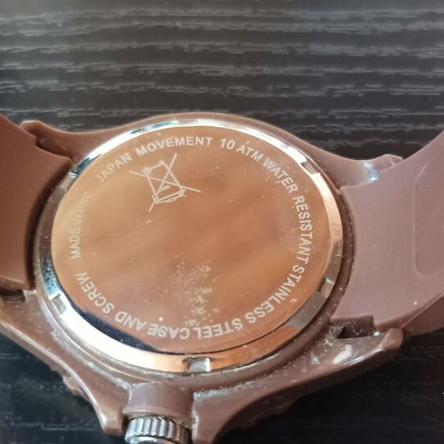 Unisex wristwatch like new, brown, battery needed